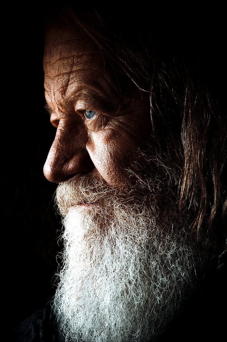 摄影后期处理-沧桑人像（图ZMTEyNjY0Njky） - 影视后期 - 站酷设计师wongjikzin原创素材 - 站酷ZCOOL