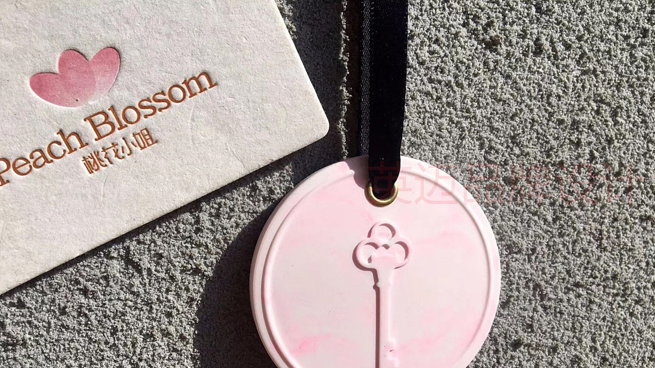 桃花小姐 | 成都鲜花店创意logo设计/文艺风vi设计（图ZMjA0NTkzMzcy） - 品牌 - 站酷设计师成都英迈品牌设计原创素材 - 站酷ZCOOL