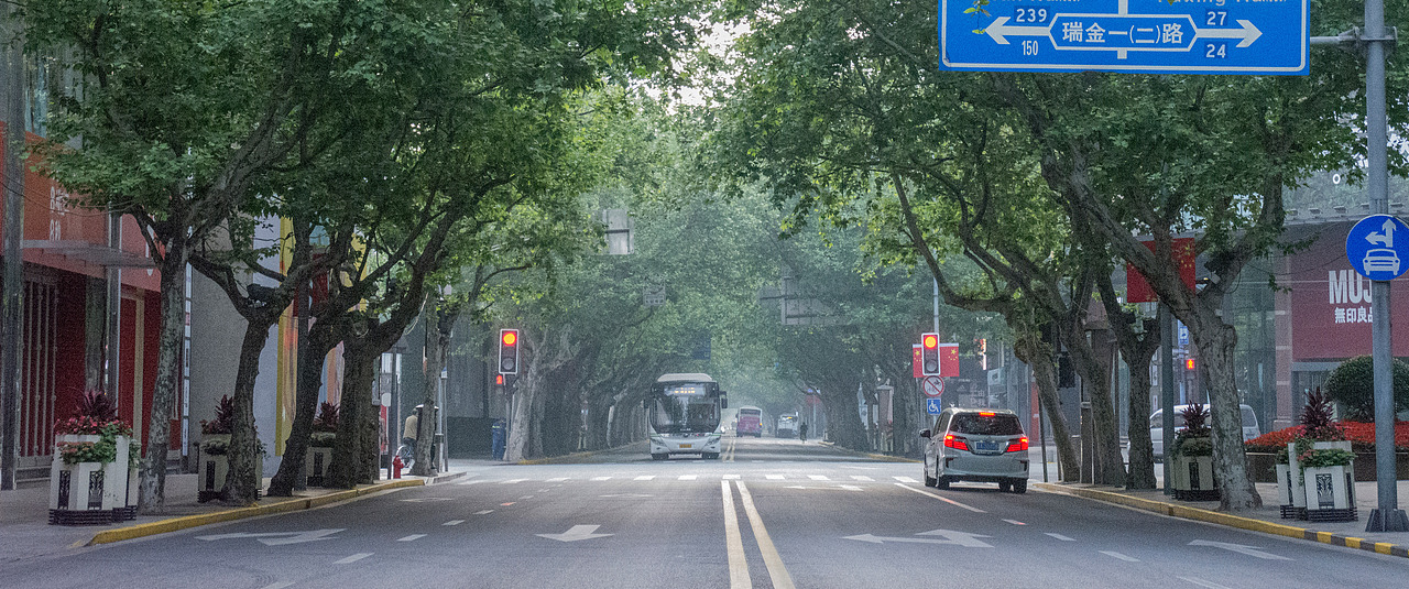 上海凌晨六点半（图ZMTM4MTgzNzQw） - 人文/纪实摄影 - 站酷设计师来来的Tekapo原创素材 - 站酷ZCOOL