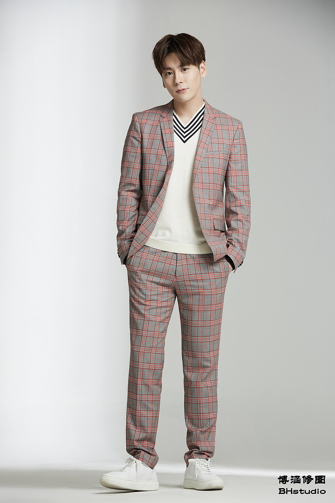 艺人:魏哲明|摄影|修图/后期|博涵修图 - 原创作品 - 站酷 (zcool)