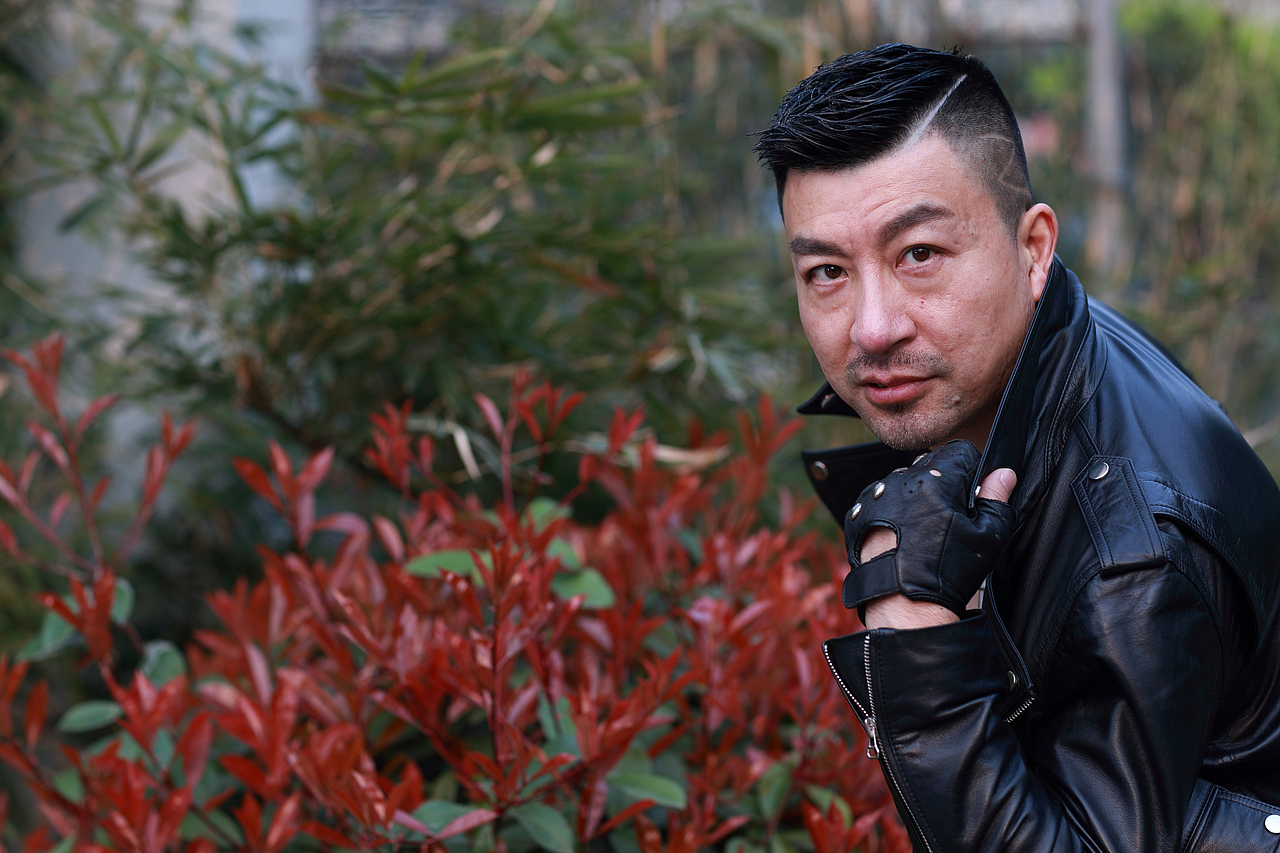 男高音独唱演员王庆伟