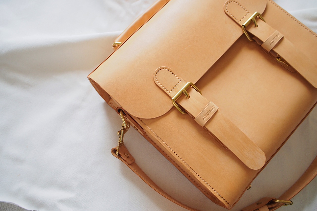 初始的原色-手作牛皮邮差包