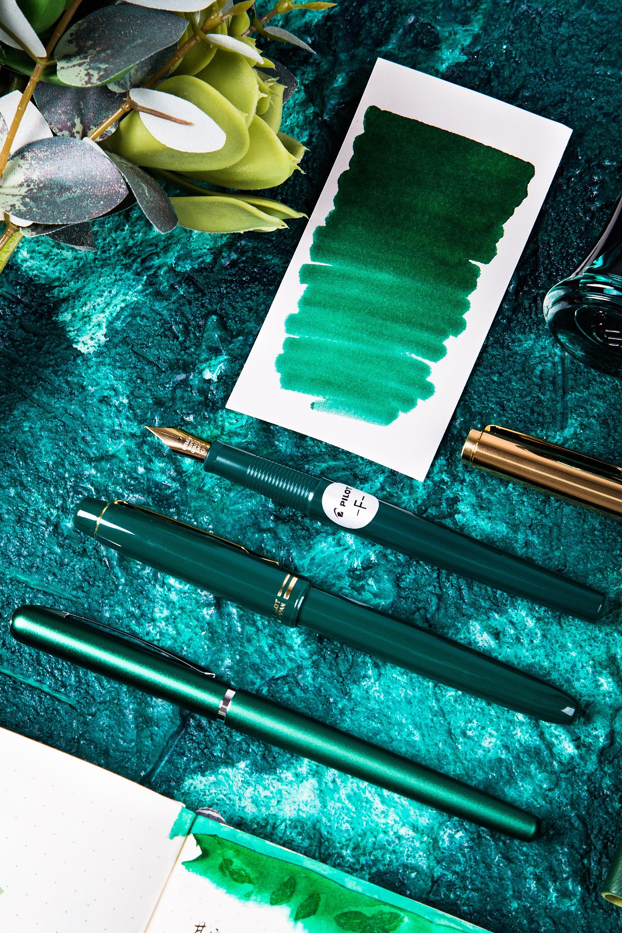 早春时节——草绿色