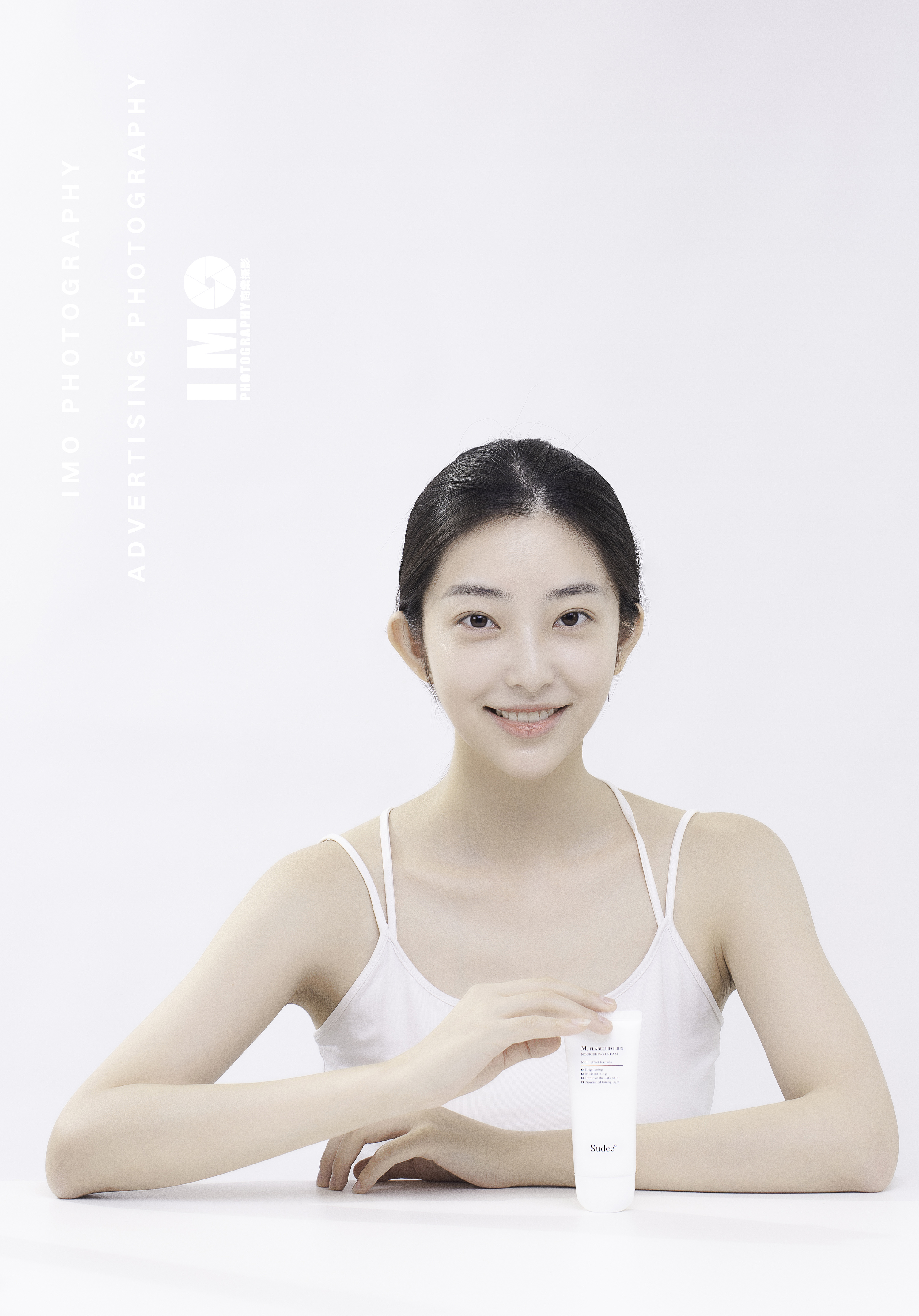 模特产品拍摄护肤品客片_艺缪文化传播-站酷zcool