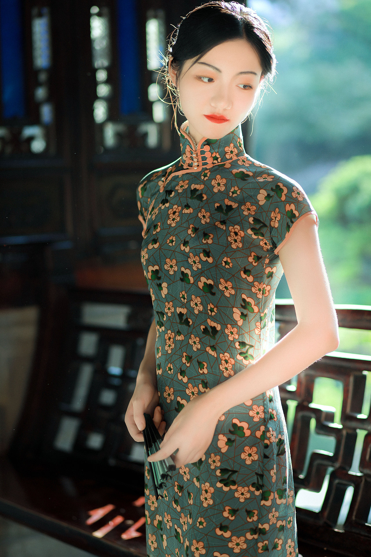 最是那一低头的温柔（图ZMjI3NjcwNDk2） - 人像摄影 - 站酷设计师子诺ZiNeo原创素材 - 站酷ZCOOL