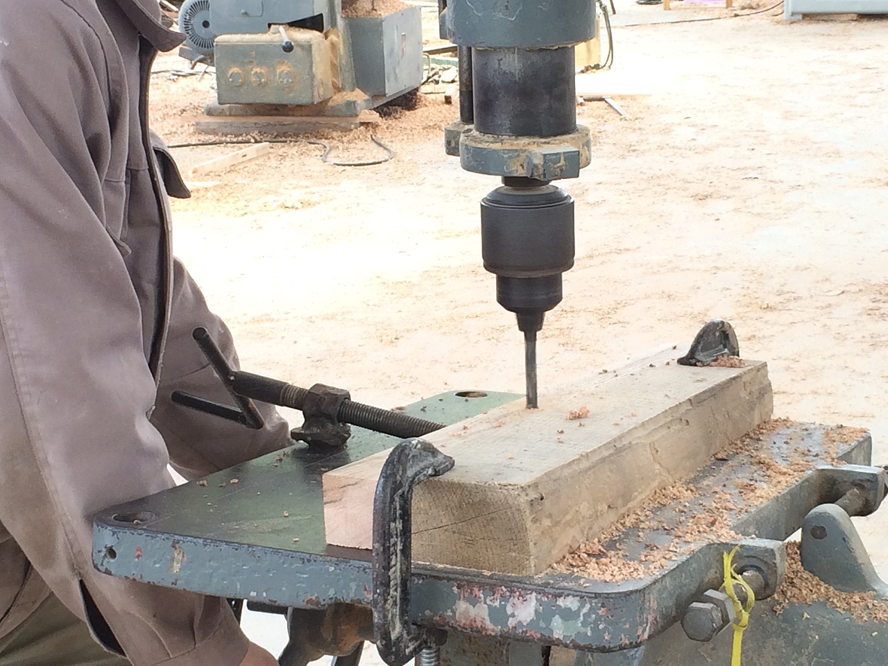 SOURCE-工业设计师工作台