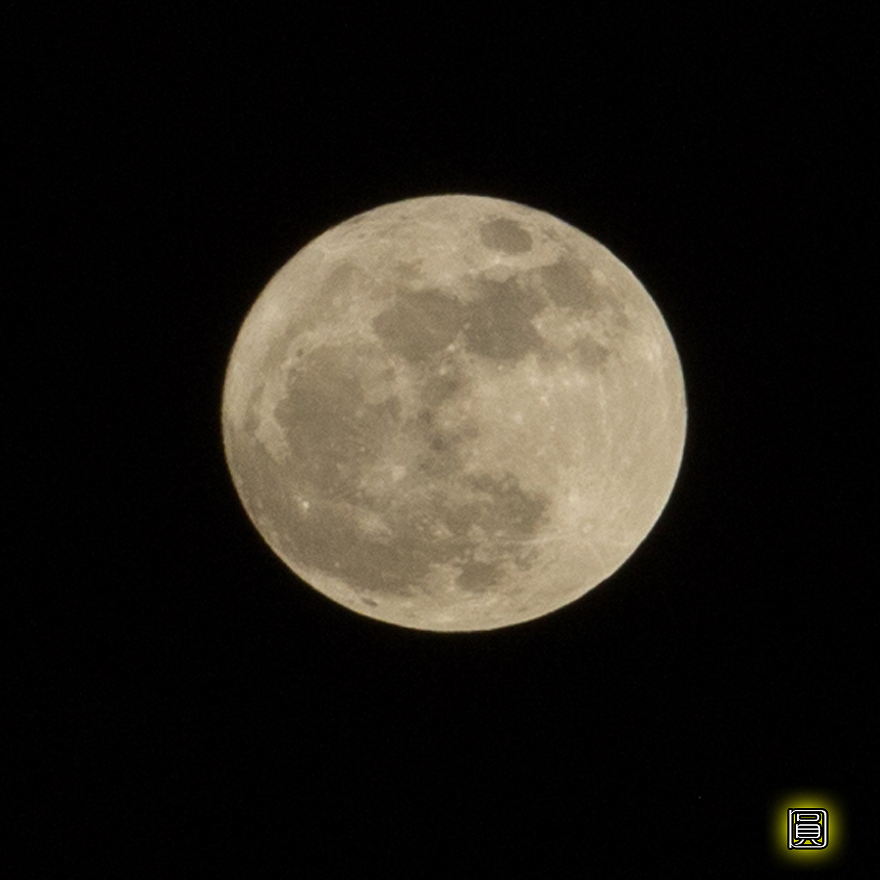 超级月亮（图ZNjQxODIxNDA=） - 产品摄影 - 站酷设计师CBD2014原创素材 - 站酷ZCOOL