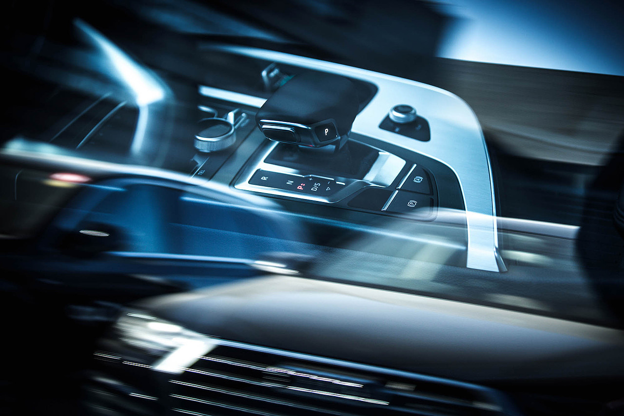 奥迪Q7拍摄（图ZMTQwNTUwMjcy） - 产品摄影 - 站酷设计师photoplay原创素材 - 站酷ZCOOL