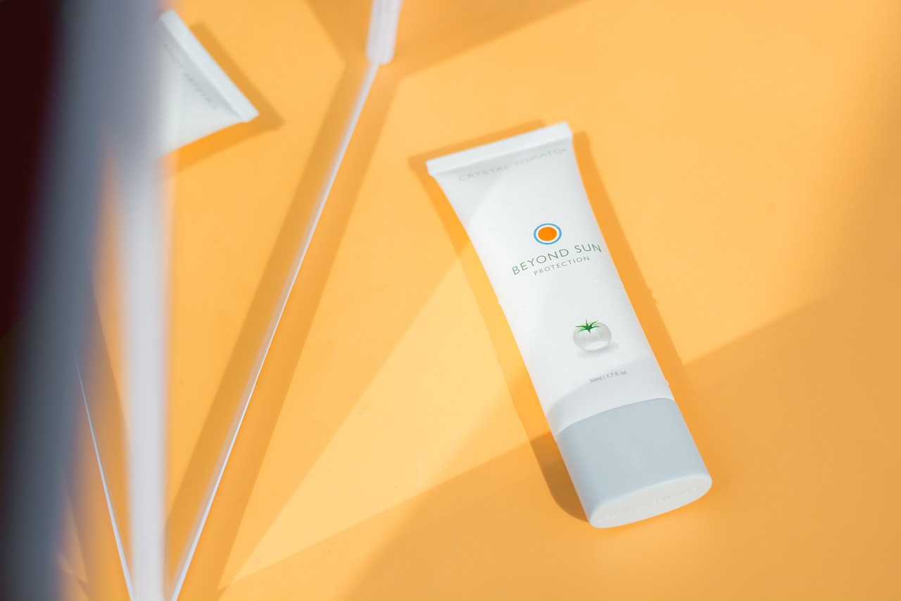 水晶番茄防晒霜（图ZMTk4NzcwMDM2） - 产品摄影 - 站酷设计师有间图片社原创素材 - 站酷ZCOOL