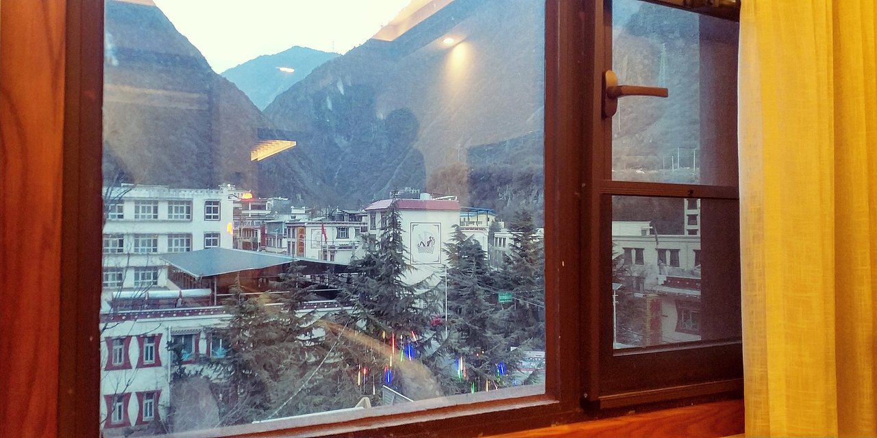 四川阿坝州游记（图ZMTU2MTExOTc2） - 人像摄影 - 站酷设计师灵魂画师DJ药灵儿原创素材 - 站酷ZCOOL