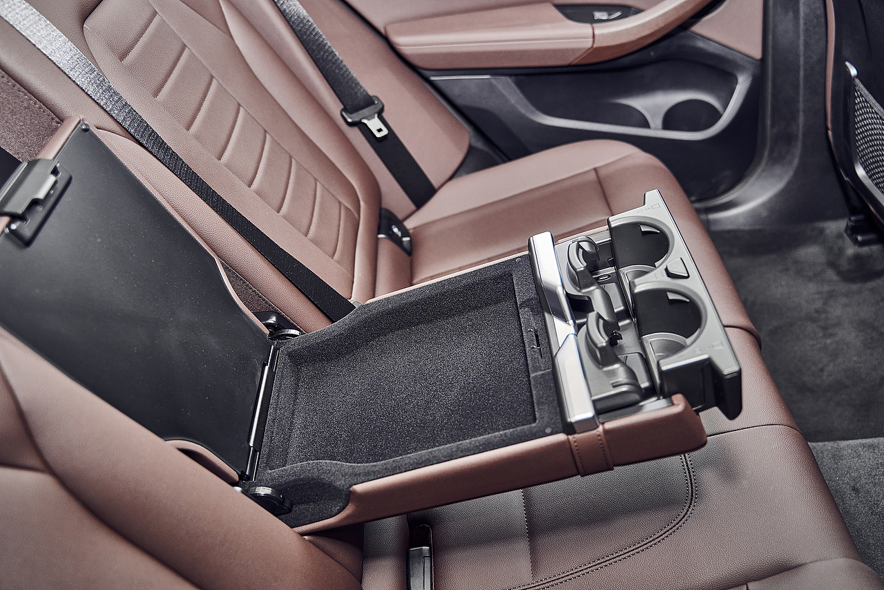 探店拍车-宝马iX3 澎湃i动力 第五代BMW eDrive新科技