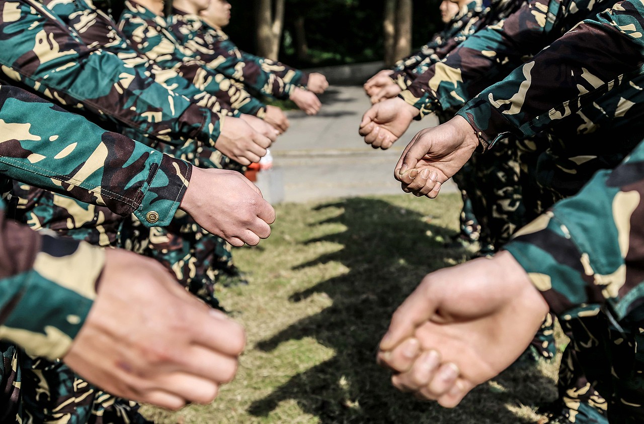 原创作品～纪律的含义～（图ZOTgyMjIwNzI=） - 人文/纪实摄影 - 站酷设计师失联的空号原创素材 - 站酷ZCOOL