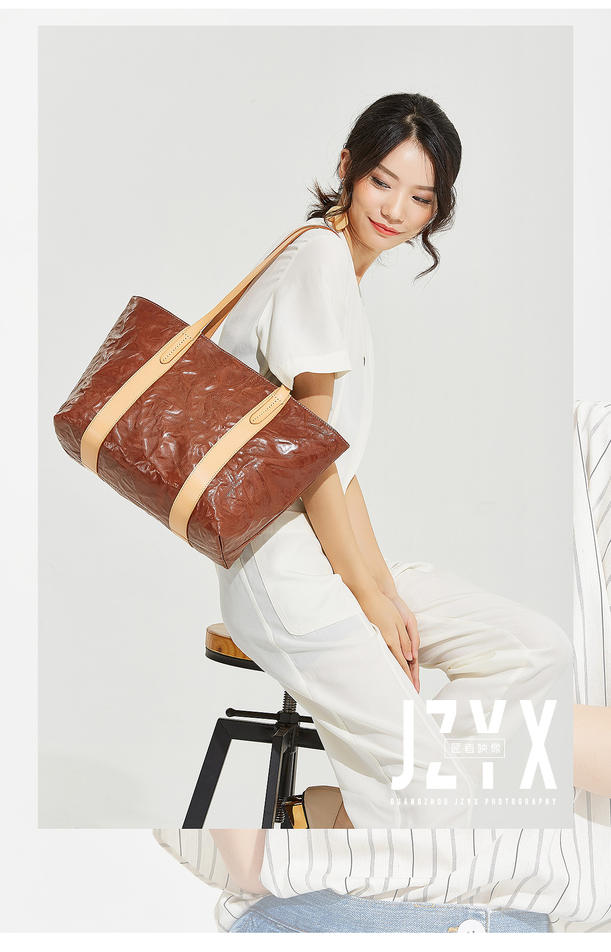 包包拍摄 女士包包产品棚拍 广州匠者映像 商业摄影（图ZMTIwMzcyMTE2） - 产品摄影 - 站酷设计师匠者映像广告原创素材 - 站酷ZCOOL
