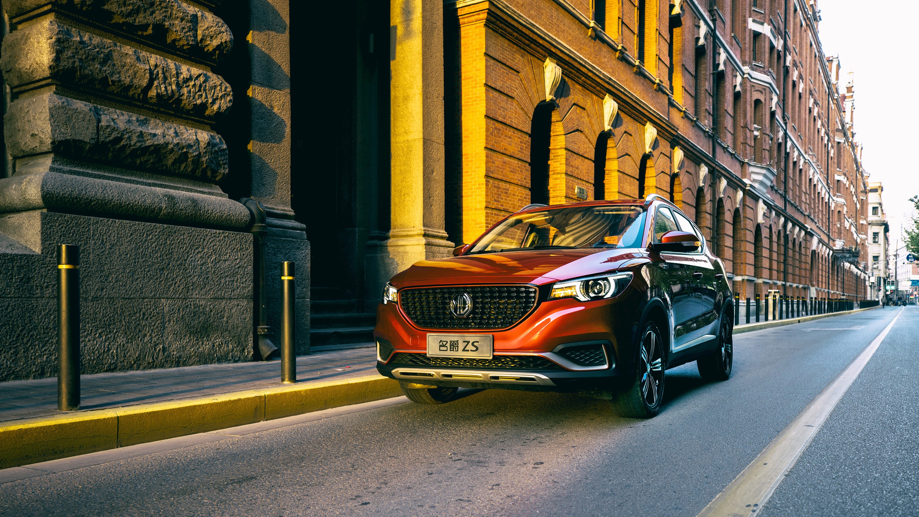 名爵zs图片(名爵zs图片红色)