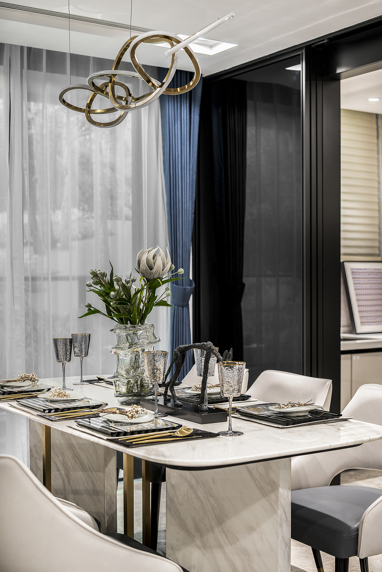 金隅·金成东府丨烟火气息与冷静克制的激烈对冲