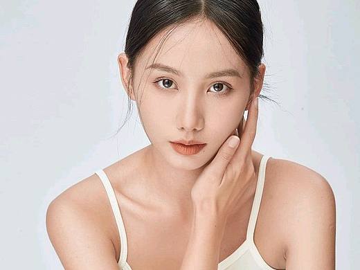 彩妆、护肤产品拍摄模特