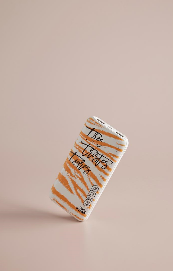 豆瓣8.8神作《三只忧伤的老虎》新年礼盒来了!