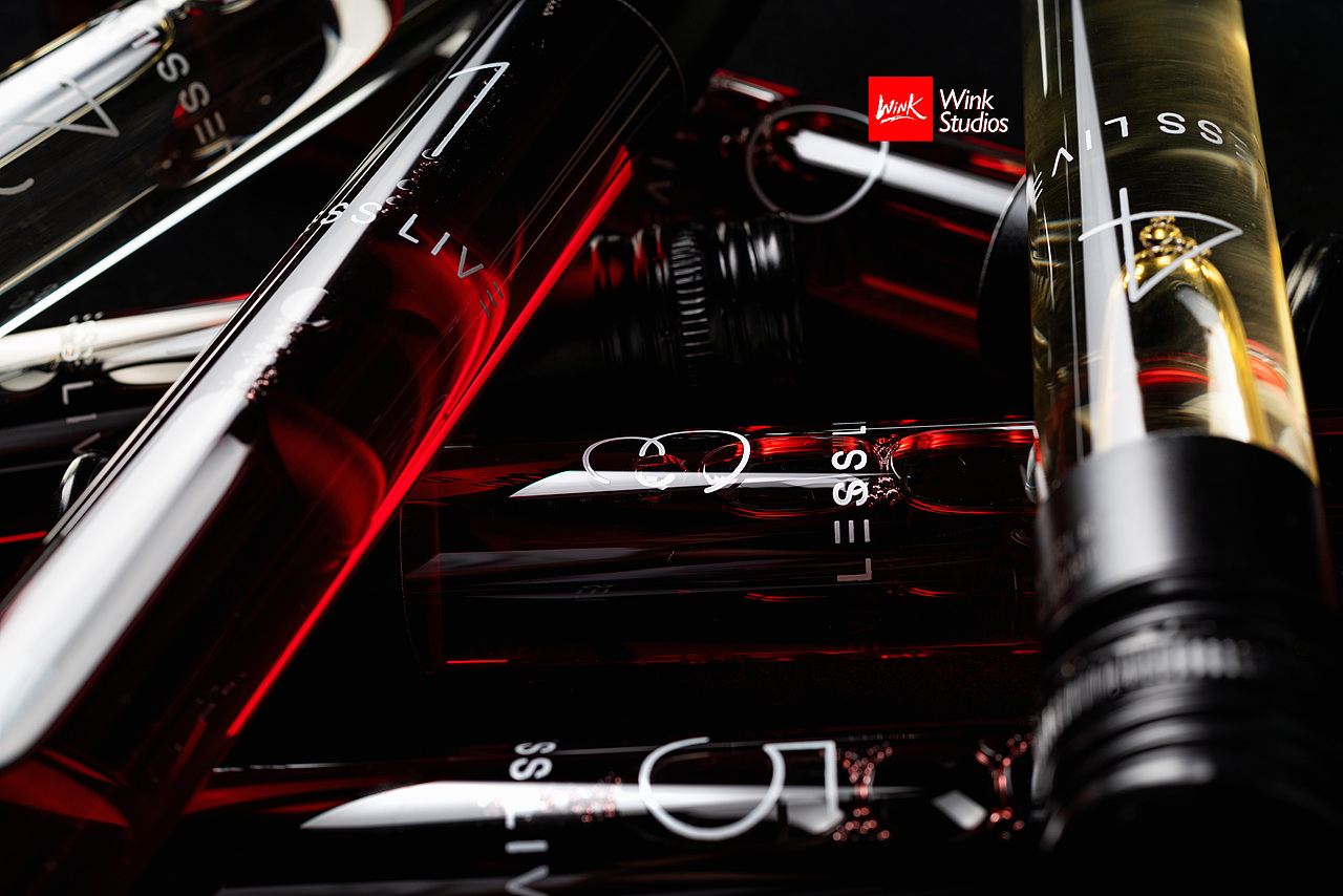 小支酒,暗调里的一缕灯