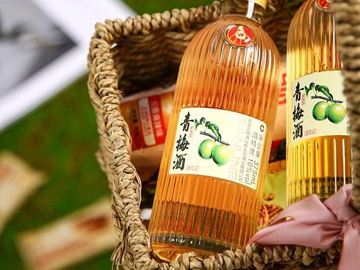青梅酒图片拍摄