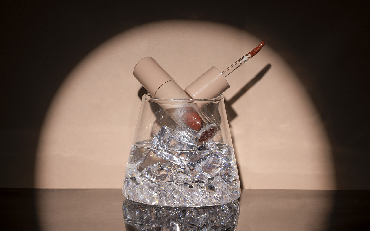 zenn唇釉（图ZMTg5OTU2MjQ4） - 产品摄影 - 站酷设计师墨北不北原创素材 - 站酷ZCOOL