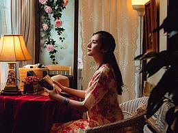 夏日雨天的复古咖啡馆