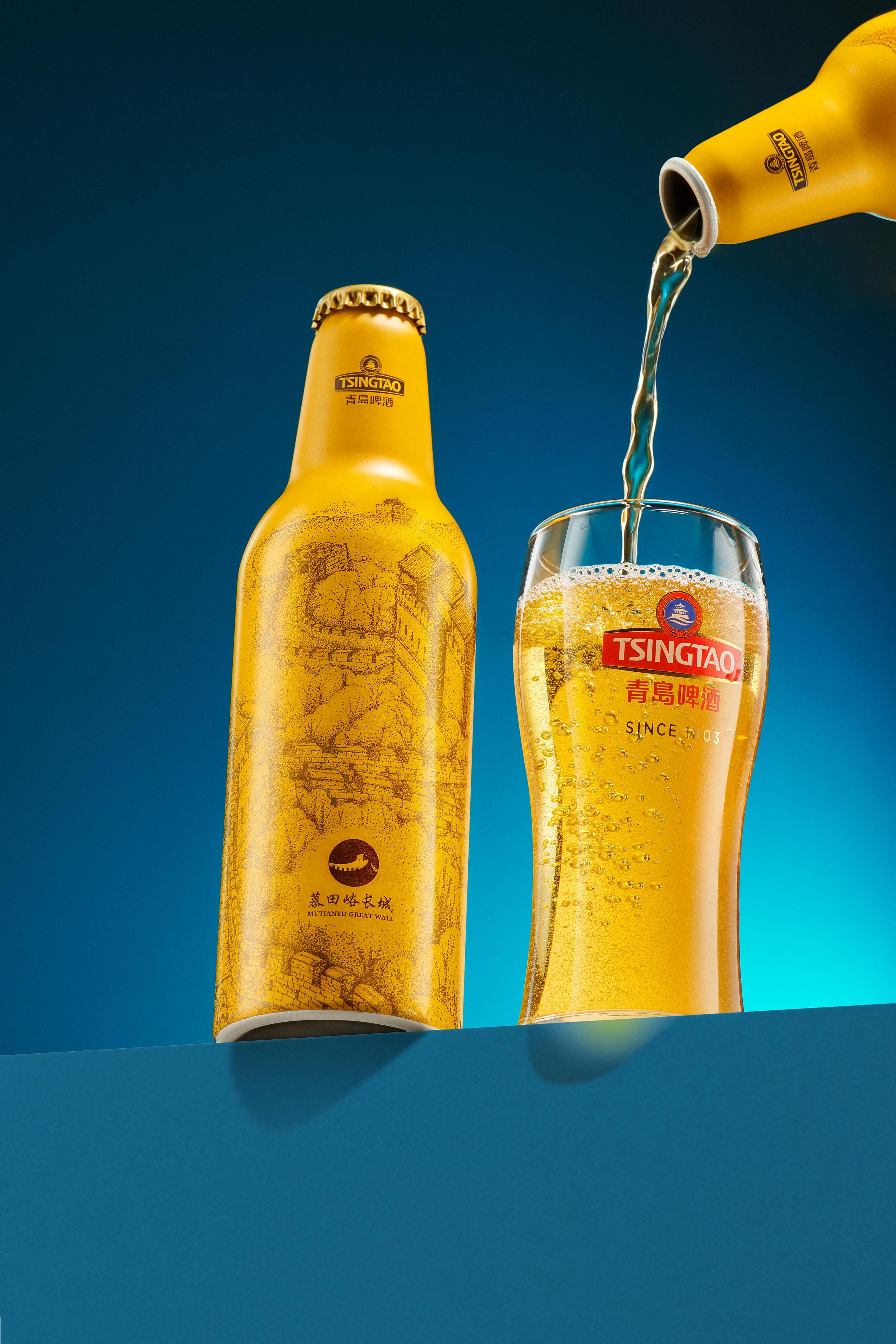 青岛啤酒&慕田峪长城联名款啤酒包装设计