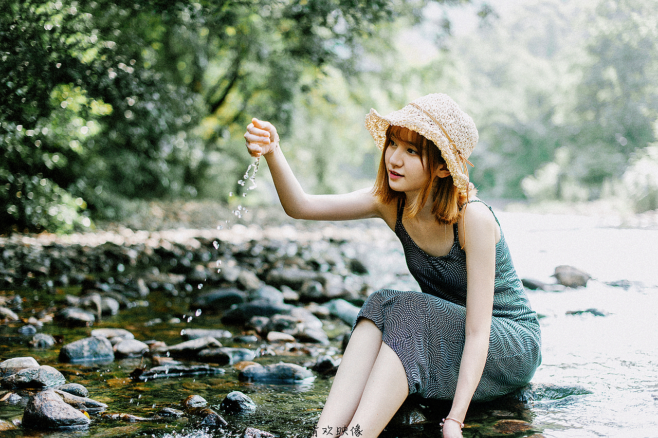 猫，少女与夏（图ZMTI2NTMzNzY0） - 人像摄影 - 站酷设计师清欢映像原创素材 - 站酷ZCOOL