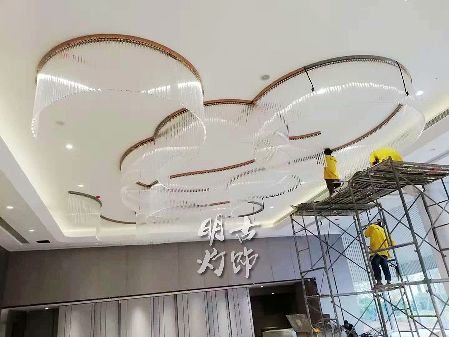 酒店大堂K9创意工程灯定制