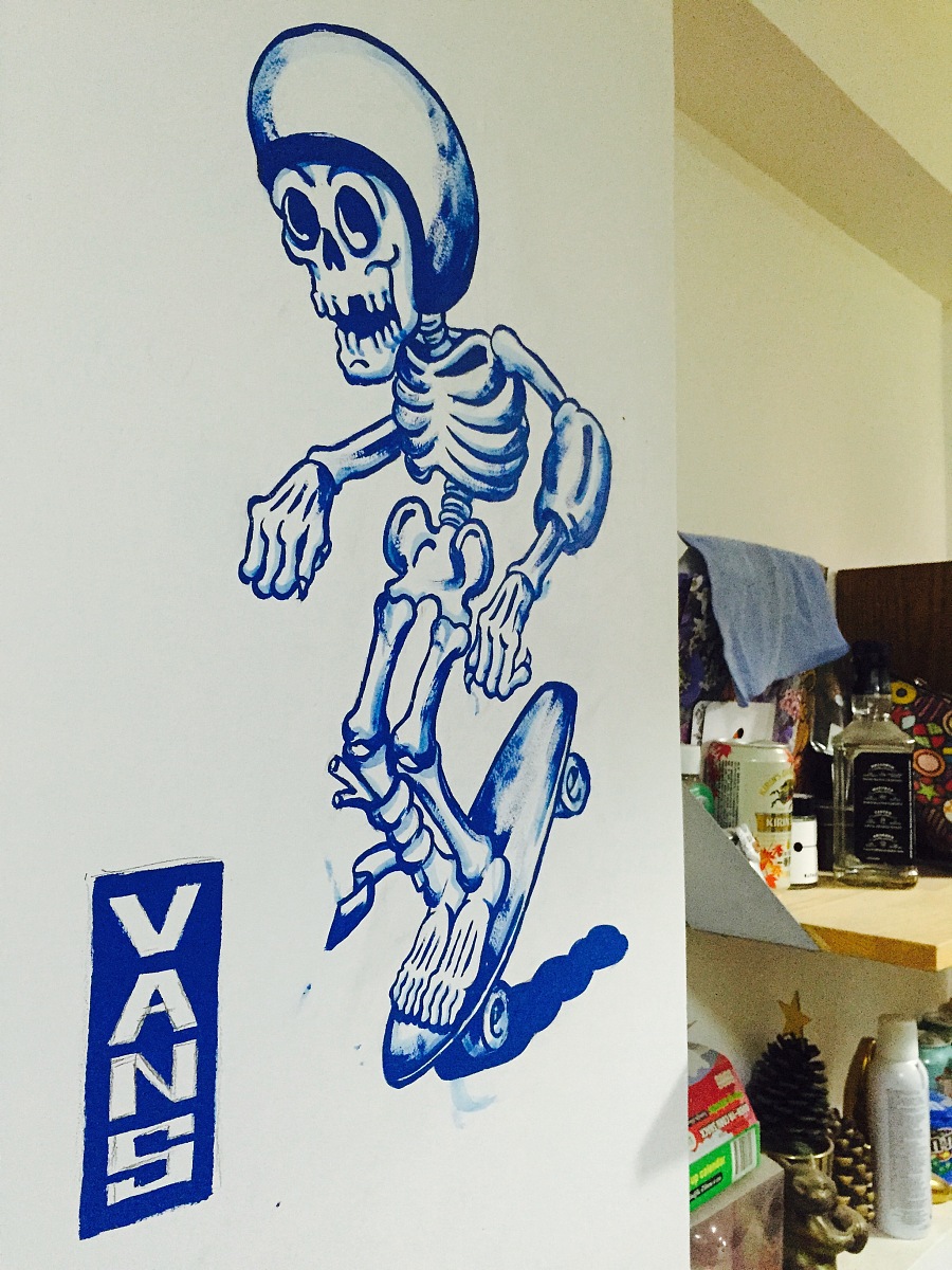 骷髅滑板墙绘插画