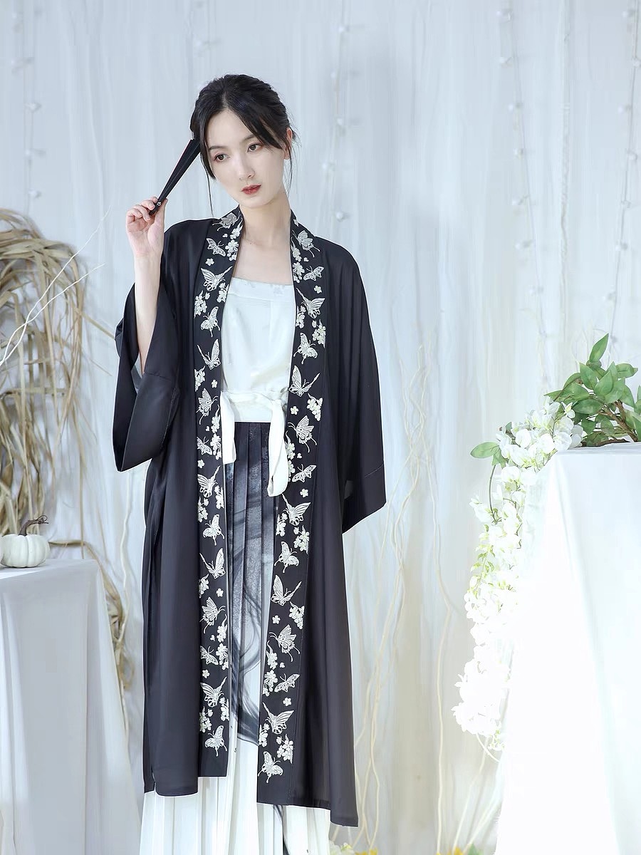 【汉服设计】蝴蝶印花成品展示