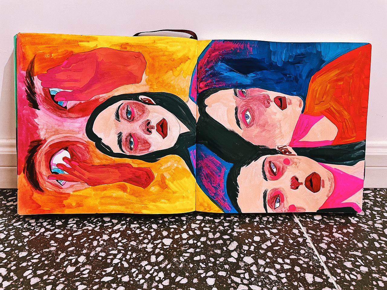 【插画】又，画完一本sketchbook