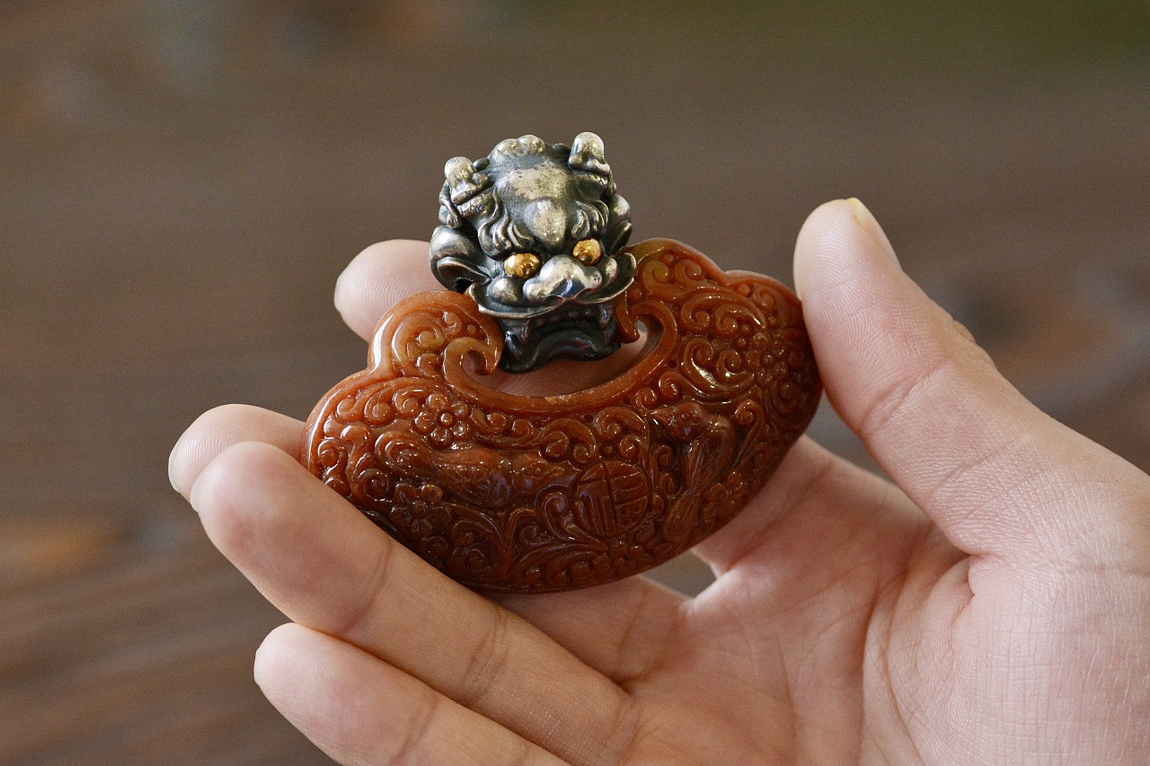 设计师作品|红翡翠兽头吊坠