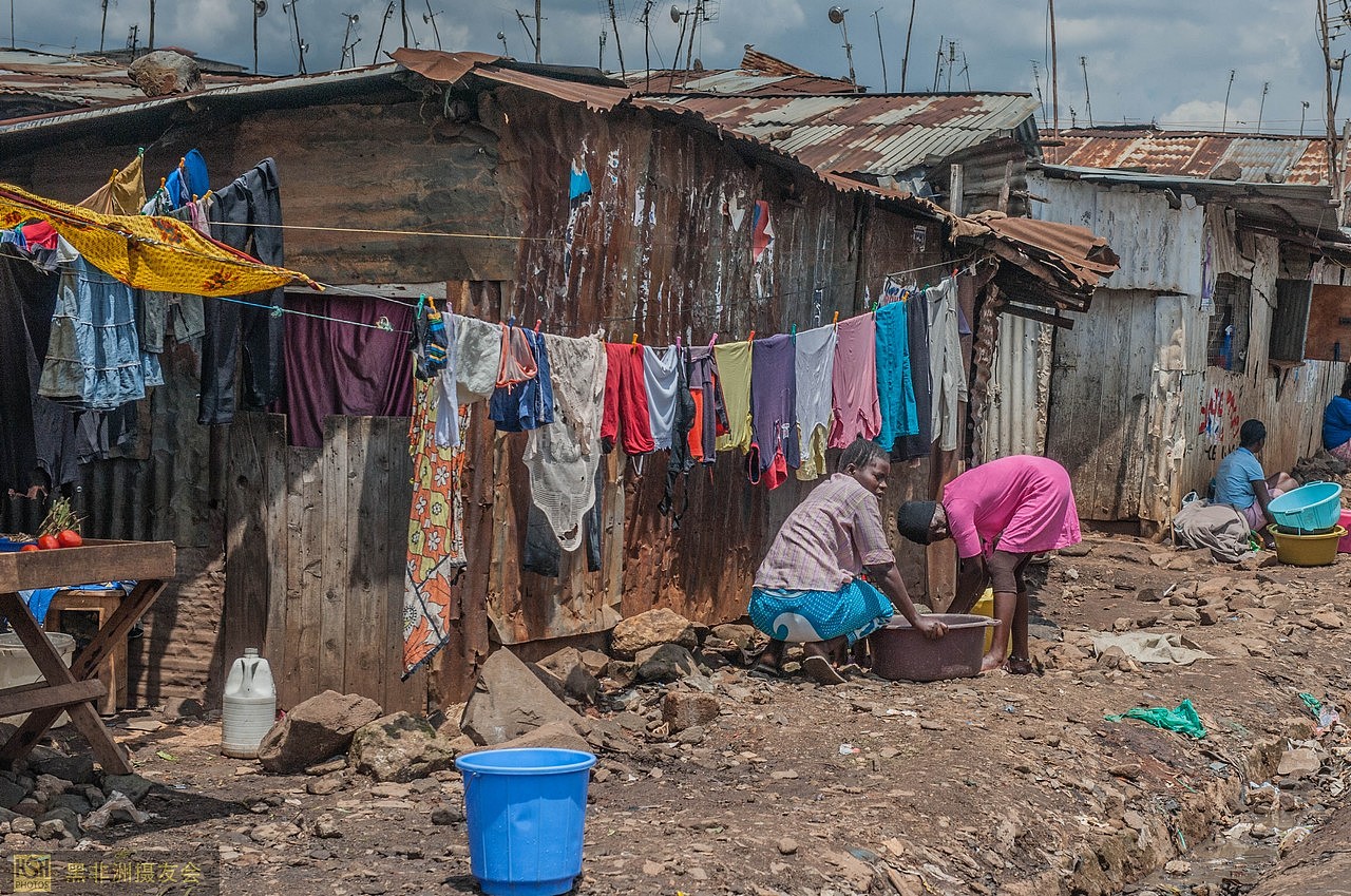 肯尼亚马萨雷贫民窟里的悠闲生活|摄影|人文/纪实摄影|黑摄会_人在