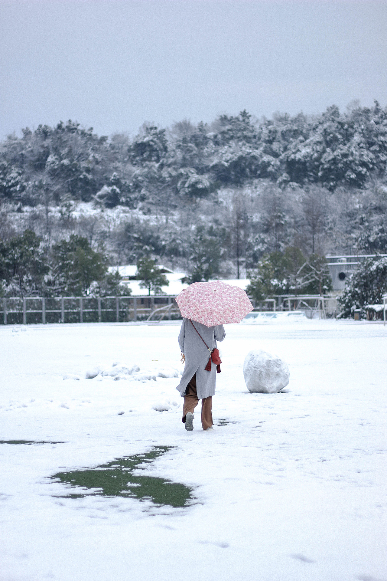 美院雪景-人像风光摄影（图ZMTIyMTA4MjU2） - 人像摄影 - 站酷设计师猎人十三原创素材 - 站酷ZCOOL