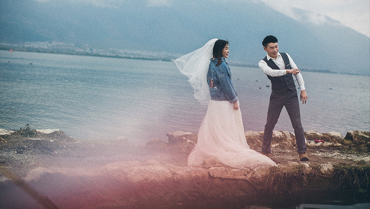 笑起来 动起来的瞬间里更能诠释幸福的本质