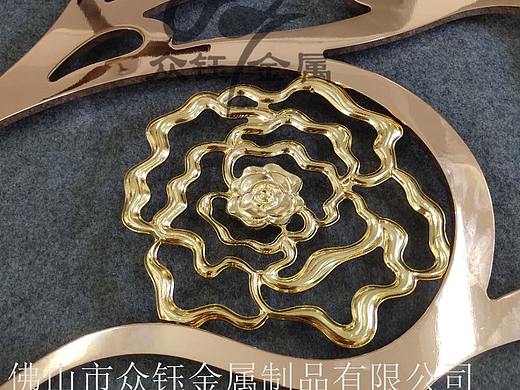 甜美风铝艺雕花屏风隔断 玫瑰金雕花搭配K金镶花屏风