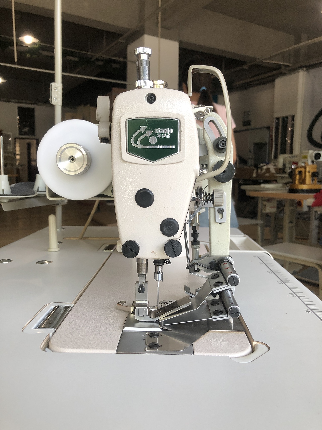 单针多功能铲折机花样缝纫机特种服装专机