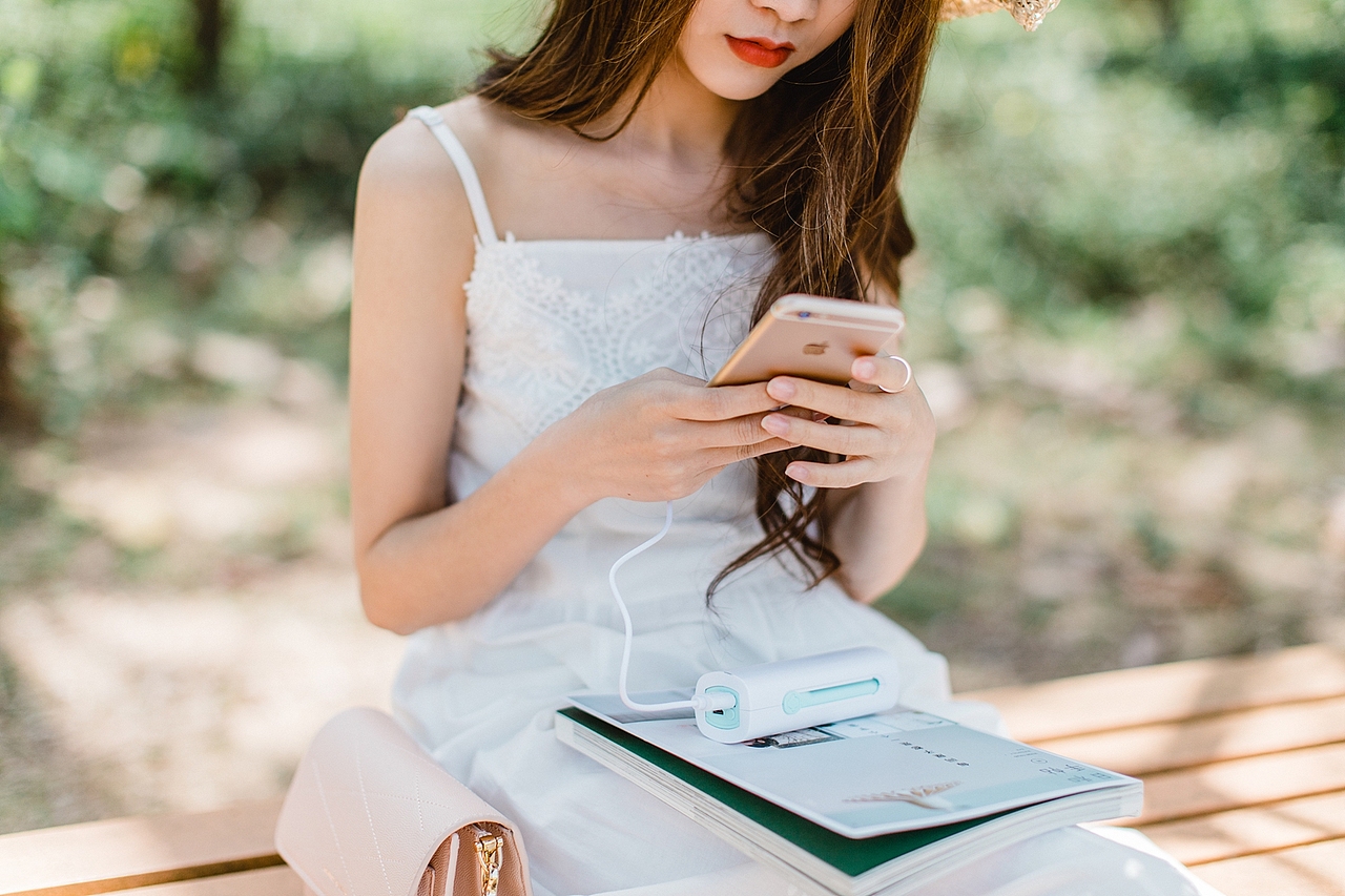 是春天的風(fēng)在吹（圖ZMTEwOTAxMTcy） - 人像攝影 - 站酷設(shè)計(jì)師DALING靈原創(chuàng)素材 - 站酷ZCOOL