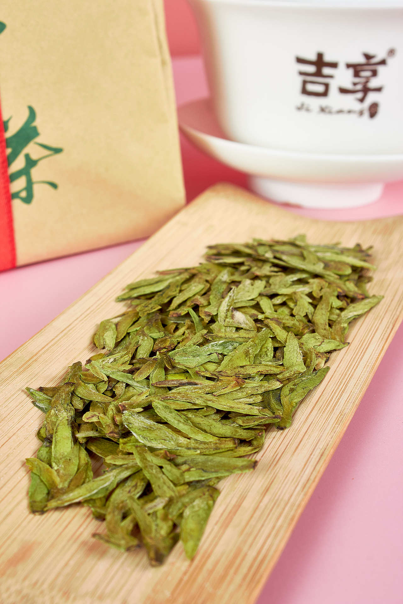 春茶精品龙井茶（图ZMjk3NDUzMjcy） - 产品摄影 - 站酷设计师团子产品摄影原创素材 - 站酷ZCOOL