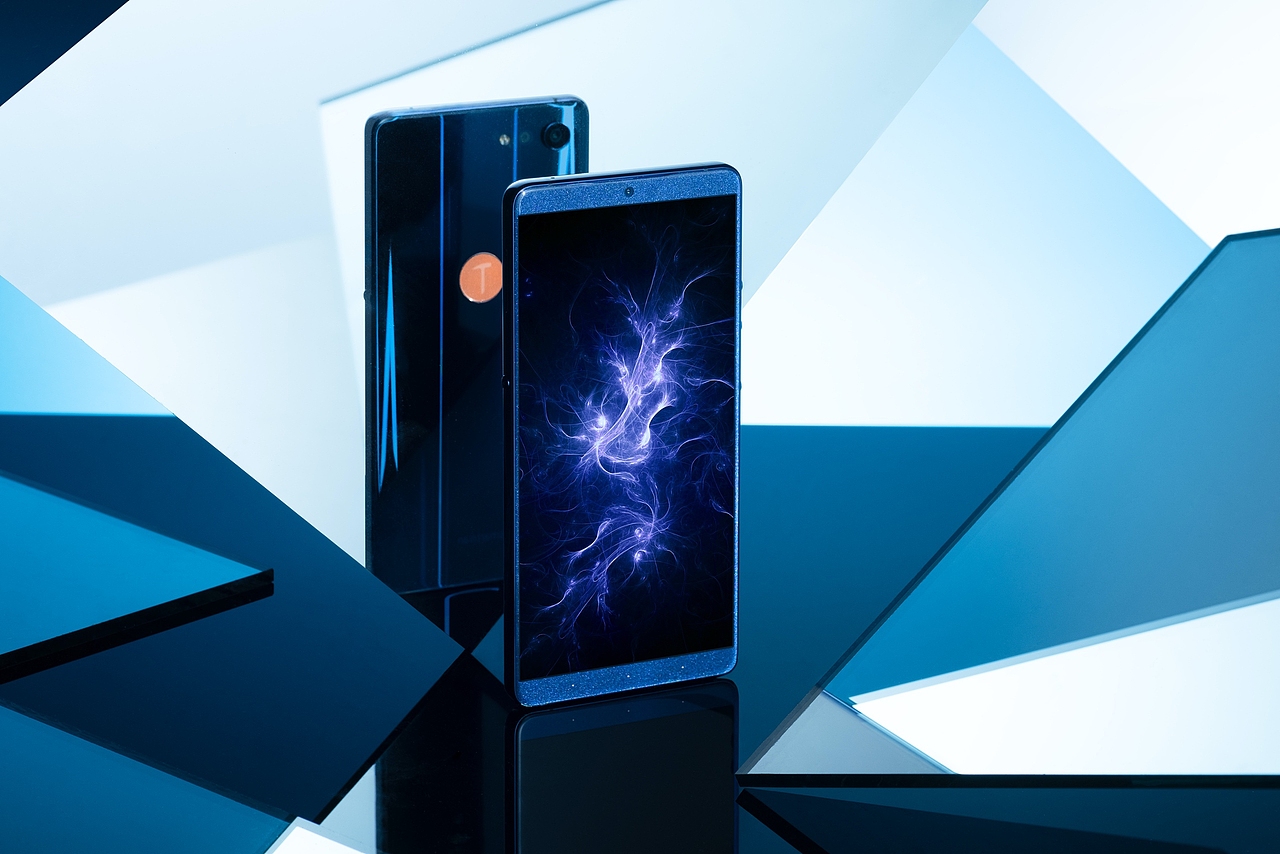 锤子科技 坚果手机Pro 2S 极致炫光