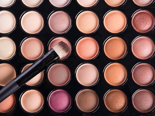 眼影（个人主页-ZNTI4NDc1MzI=） - 包装 - 站酷设计师wyl666原创素材 - 站酷ZCOOL