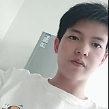 等你七点半的头像