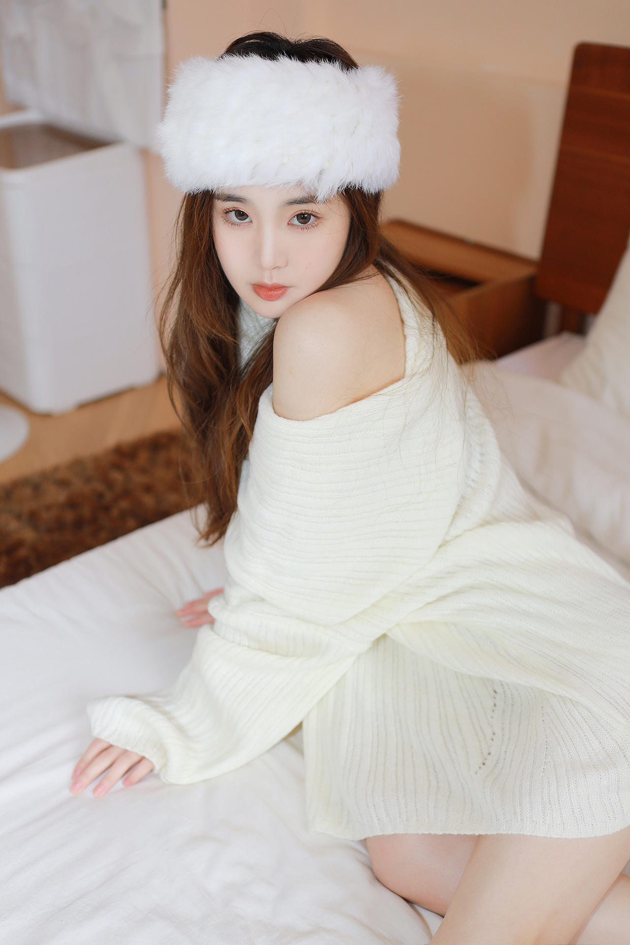 清纯少女系室内写真（图ZMjk1MDkzMzg4） - 人像摄影 - 站酷设计师栩Film原创素材 - 站酷ZCOOL