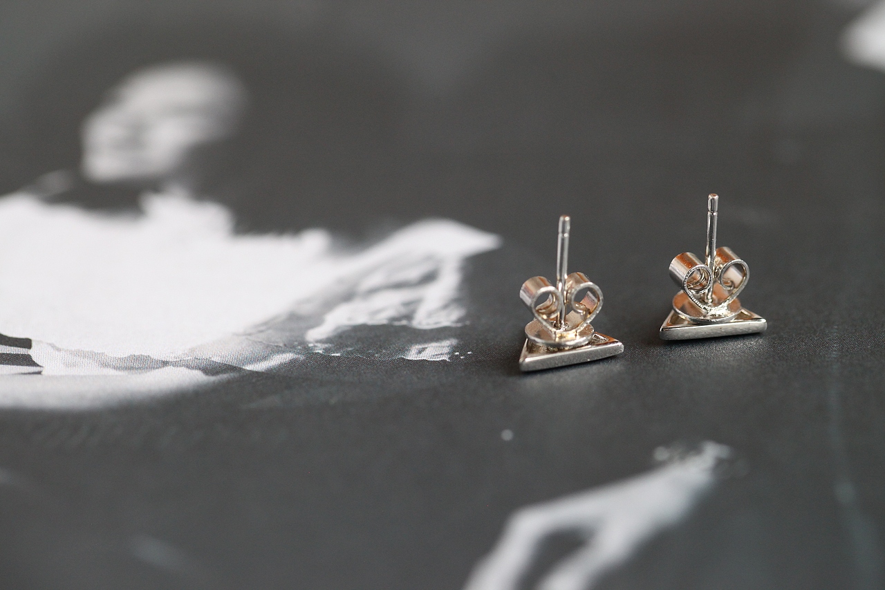 小众银饰设计:耳钉的约定 极简主义 纯银制品