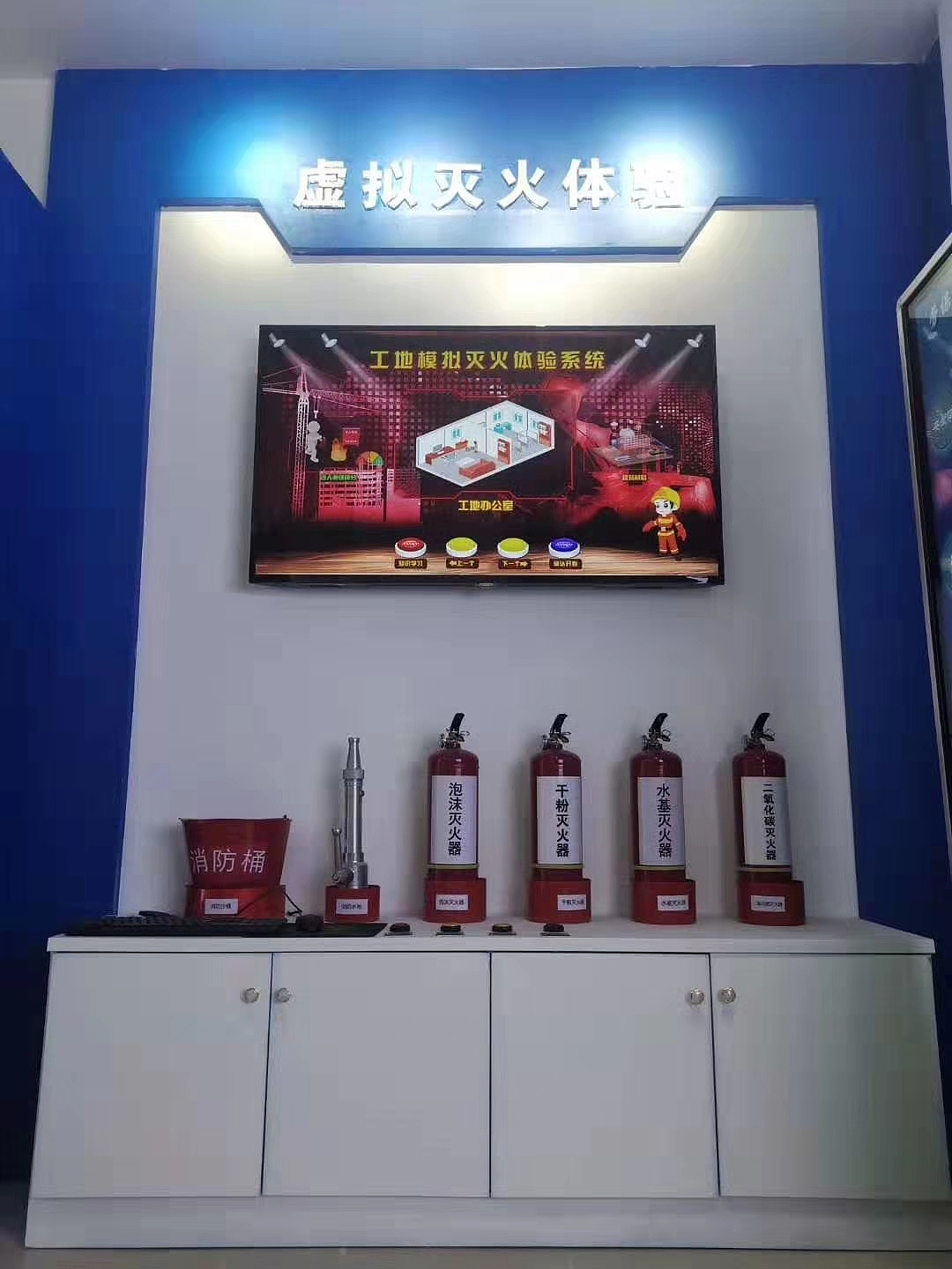 安全教育馆展厅，落地完成效果，展厅展会设计（图ZMTgyNzMwMDc2） - 场景 - 站酷设计师3D设计师NG男原创素材 - 站酷ZCOOL
