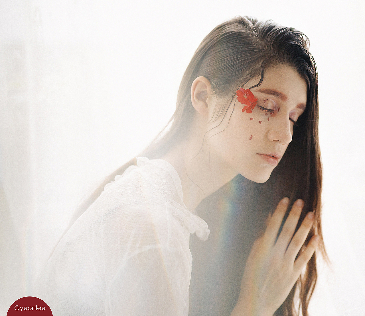 微光（图ZMTA2NjA3MDI4） - 人像摄影 - 站酷设计师gyeonlee原创素材 - 站酷ZCOOL