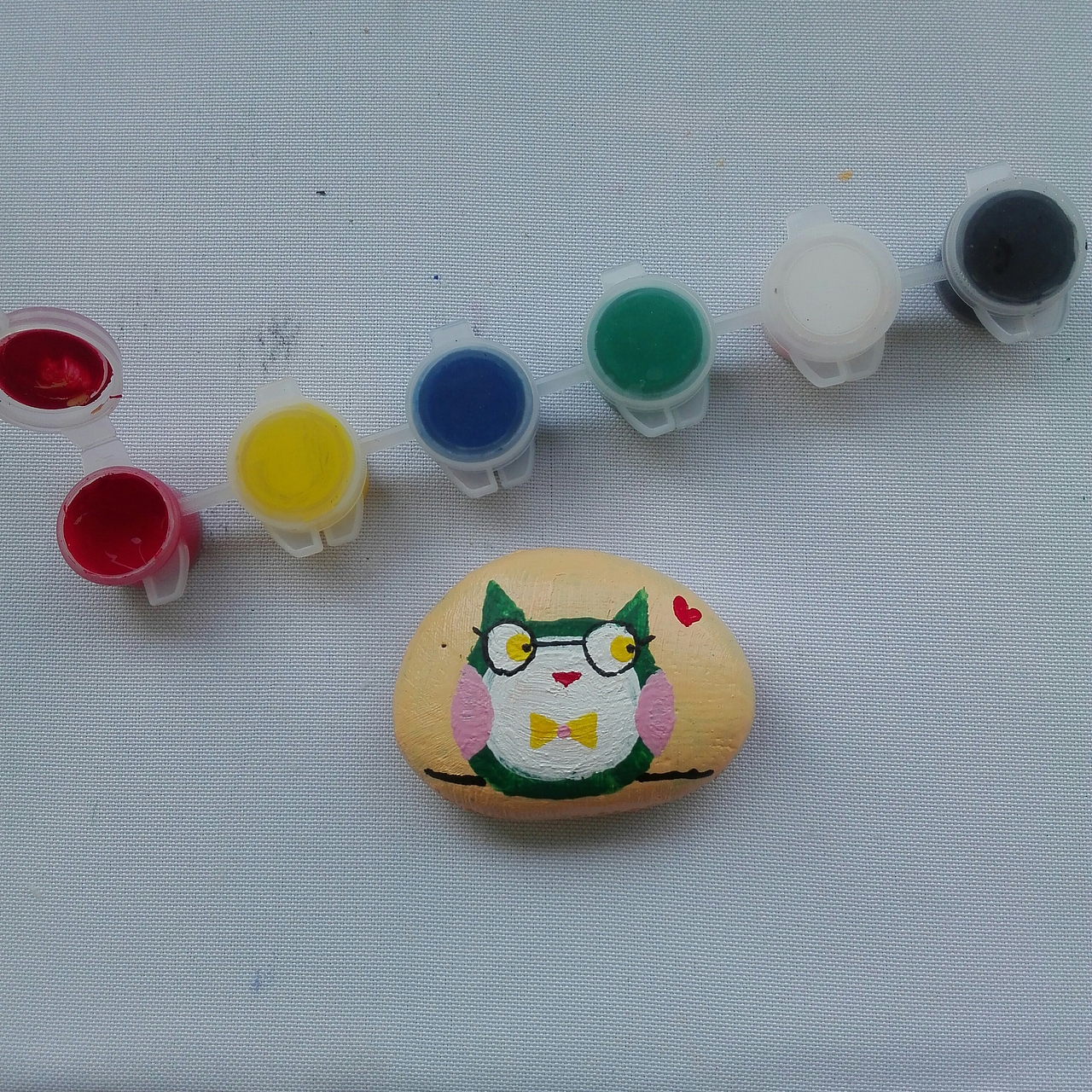 我与小石头（图ZMTQxNjU5MDQw） - 新锐潮流插画 - 站酷设计师哦哟37原创素材 - 站酷ZCOOL