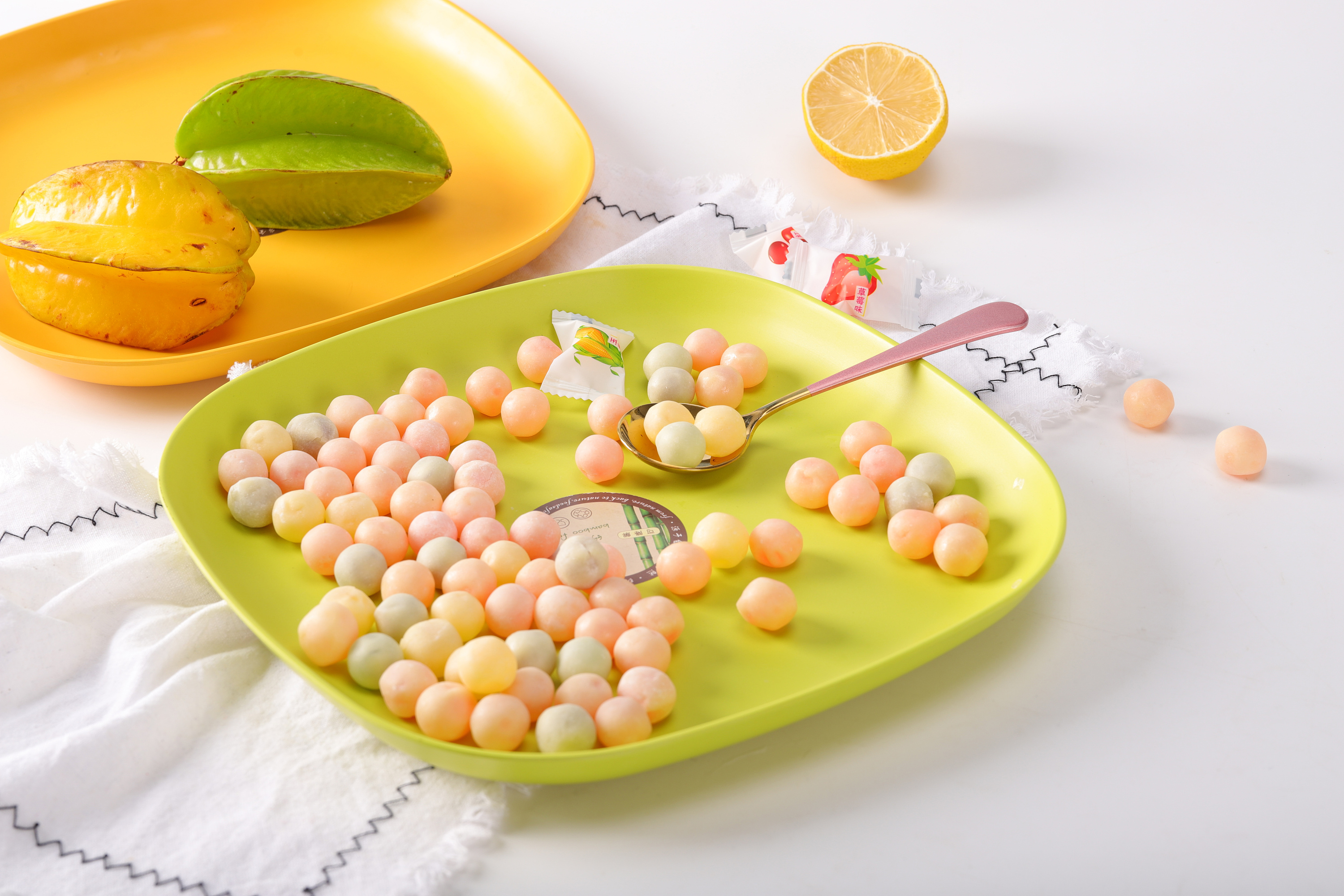 阿麦斯4D软糖菠萝夹心水果味动物水蜜桃葡萄爆浆糖-阿里巴巴