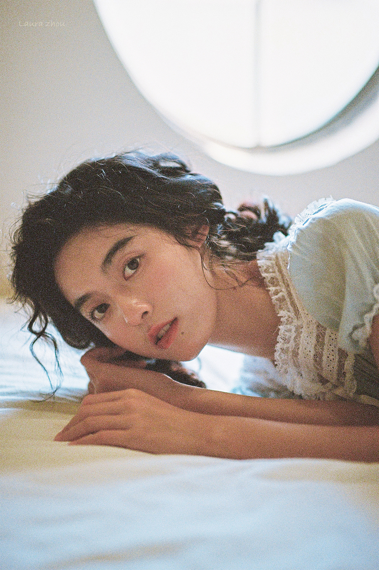 那一低头的温柔（图ZMjY4OTEwMjY4） - 人像摄影 - 站酷设计师劳拉Laurazhou原创素材 - 站酷ZCOOL