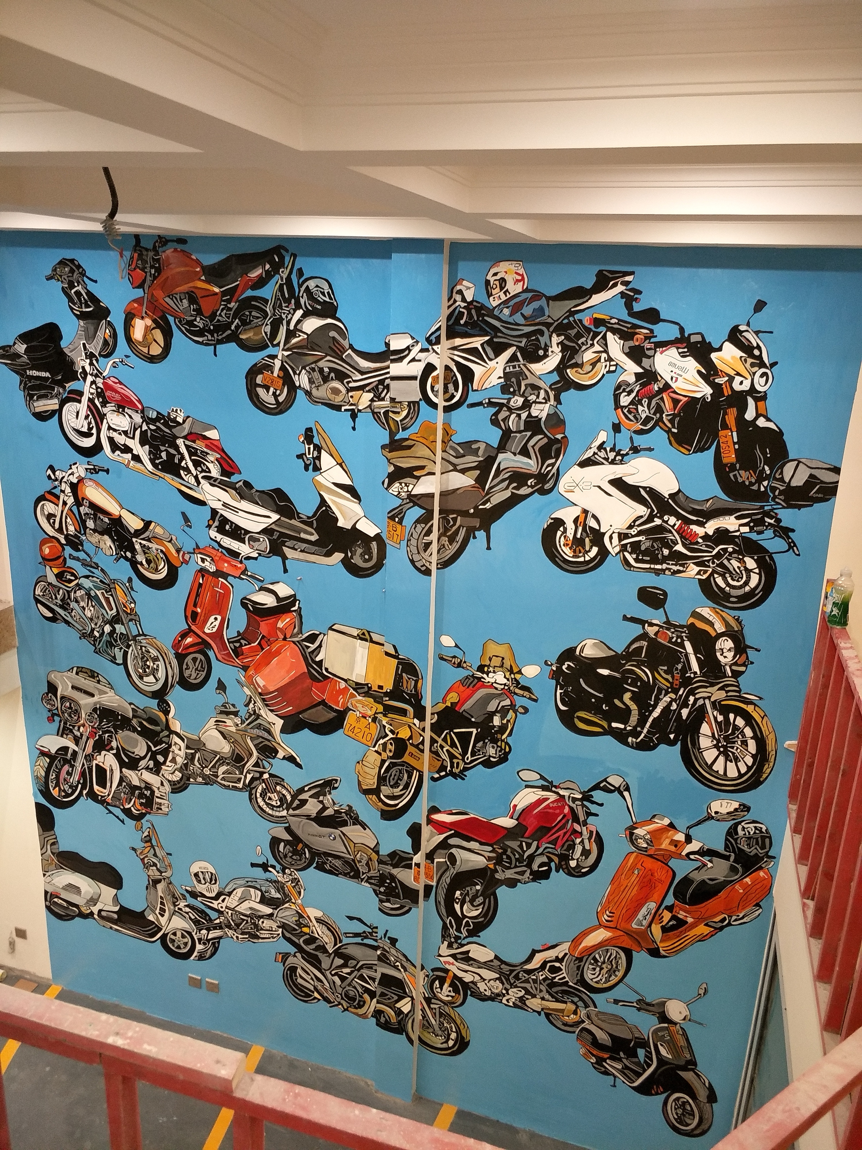 别墅机车手绘墙(3)完成